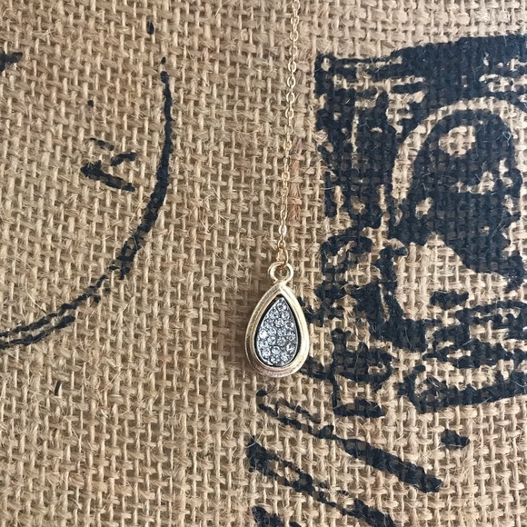 New York & Co Gold Teardrop and Crystals Choker - Picture 2 of 3